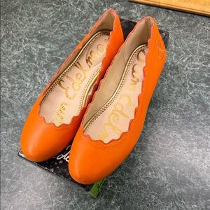 NIB Sam Edelman Orange Scalloped Flats